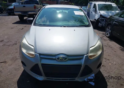 2013 Ford Focus S из США, поврежденный, VIN 1FADP3E24DL226481